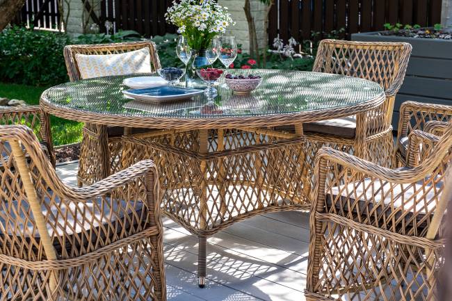 "Эспрессо" плетеный круглый стол, диаметр 150 см, цвет соломенный "Эспрессо" плетеный круглый стол, диаметр 150 см, цвет соломенный