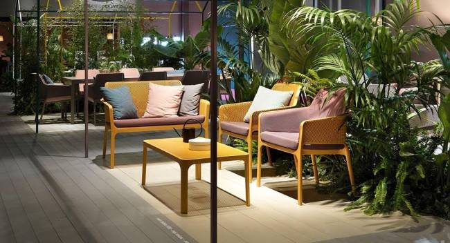 Столик пластиковый журнальный Net Table 100 горчичный 1000х600х400 мм Столик пластиковый журнальный Net Table 100 горчичный 1000х600х400 мм