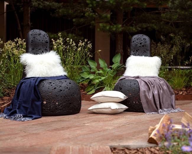 Базальтовое кресло "Well Chair", Черное